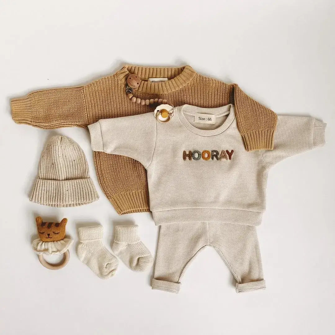 Baby Clothes Set – Stylish & Comfy Outfit for Babies Adorable baby set with soft fabric, casual top, and loose trousers for all-day comfort and style. $35.73 Kind Nest